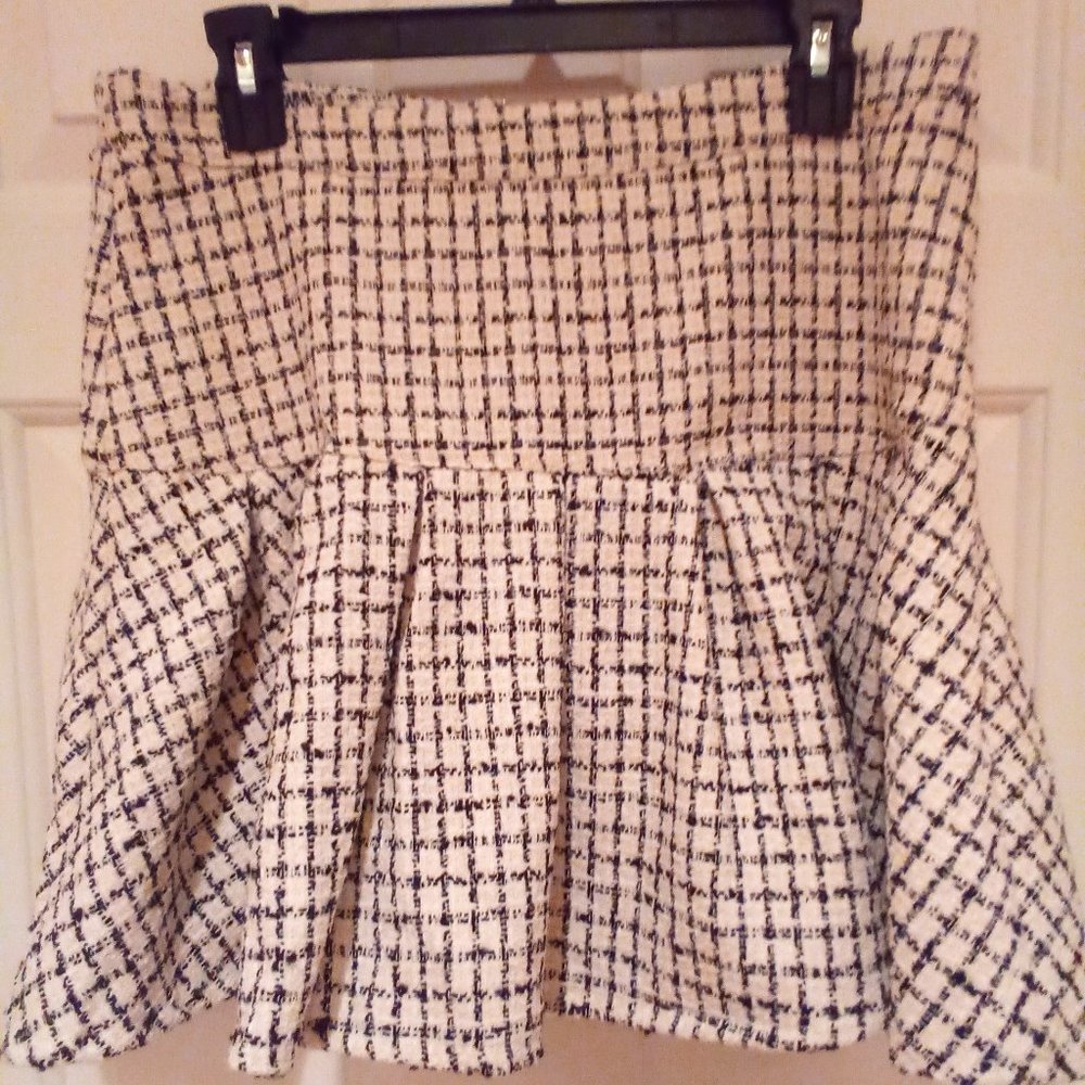 37 Orchard School girl mini skirt